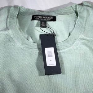 NWT Banana Republic 100% Merino Wool, XL, light green.